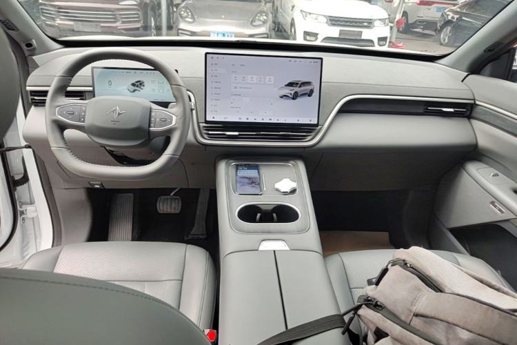 Used Dongfeng eπ eπ008 2026 Model Six-Seat Pure-Electric Family Edition
