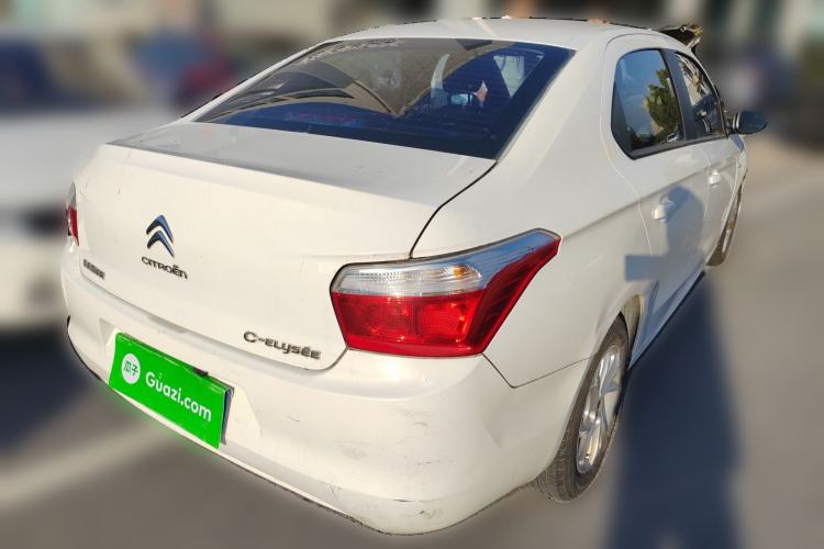 Used Citroen Elysee 2015 Zhishang Edition 1.6L Manual Fashion Model
