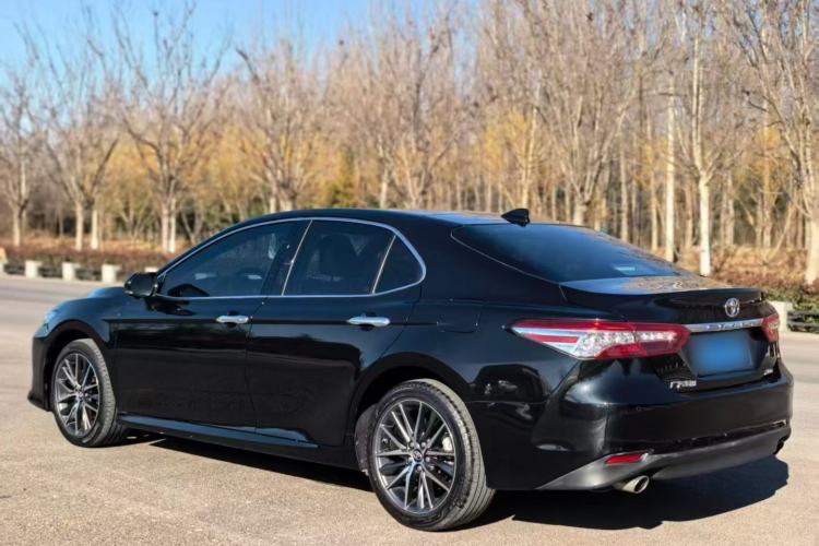 Used Toyota Camry 2021 2.5G Luxury Edition
