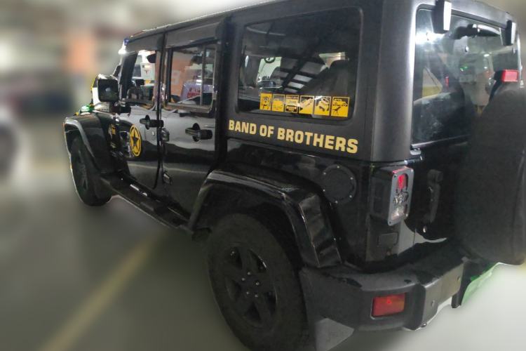 Used Jeep Wrangler 2012 3.6L Sahara Four-Door Edition
