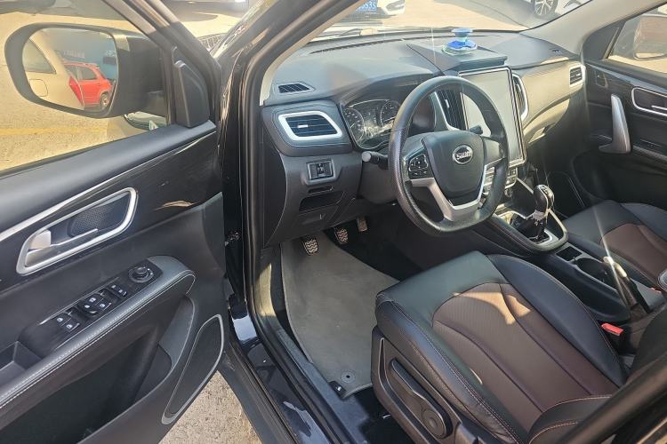 Used SWM X7 2020 2.0L Manual Comfort Version 7 Seats
