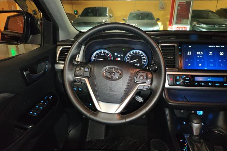 Used Toyota Highlander 2018 2.0T Four-Wheel Drive Supreme Edition 7-Seater China VI Steering Wheel