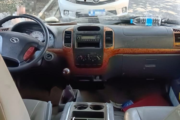 Used King Long Golden Way 2016 2.0L Value-Plus Edition 4G20