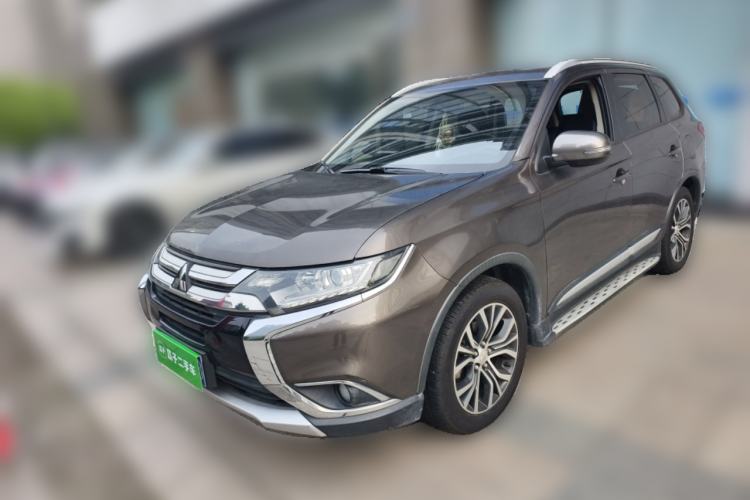 Used Mitsubishi Outlander 2018 2.0L Two-Wheel Drive Glory Edition 5 Seats