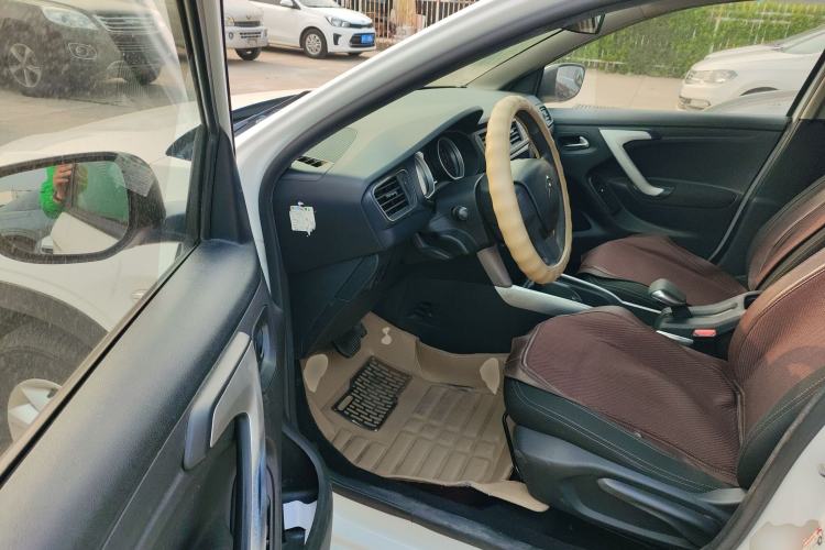 Used Citroen C3-XR 2015 1.6L Automatic Fashion Model