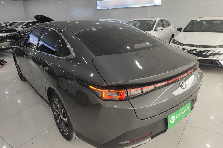 Used Changan Eado 2025 Blue Whale 1.5T 500Bar Prestige Model