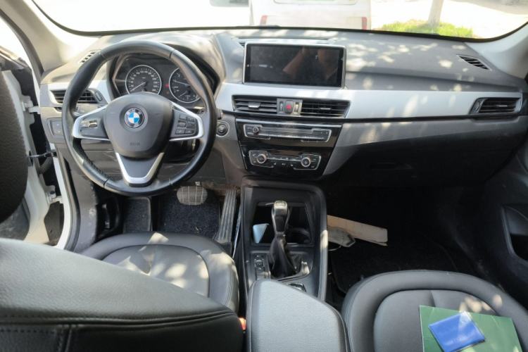 Used BMW X1 2016 sDrive18Li Premium Edition Center Console