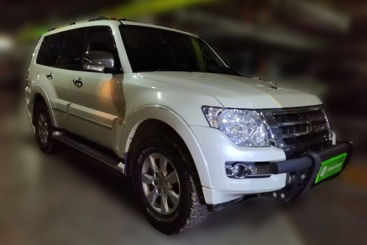 Used Mitsubishi Pajero 2020 3.0L Automatic Luxury Off-Road Version