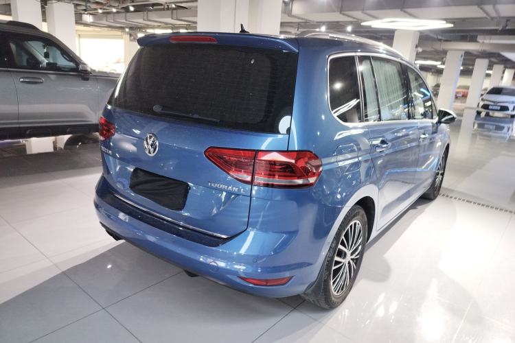 Used Volkswagen Touran 2018 Volkswagen Touran L 280TSI DSG Luxury Edition 7 Seats Right Rear Taillight