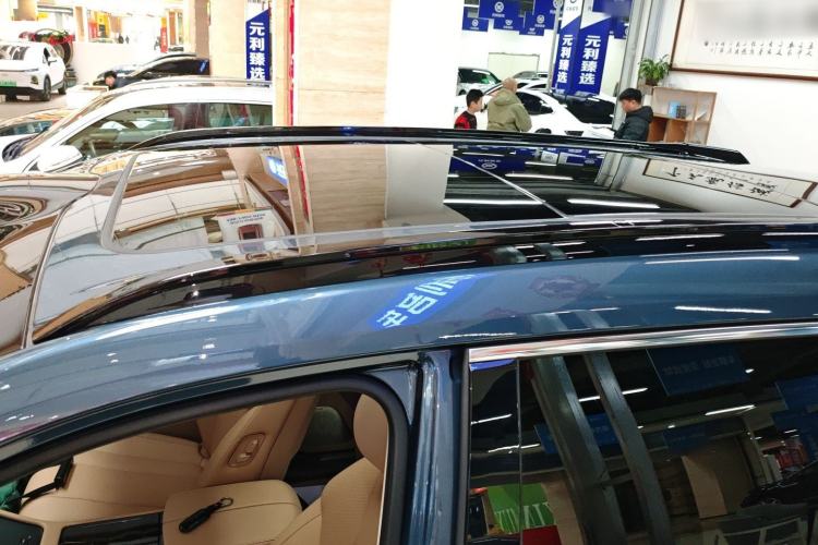 Used Hima AITO M7 2024 1.5T Intelligent Driving 4WD Ultra Version 6 Seats
