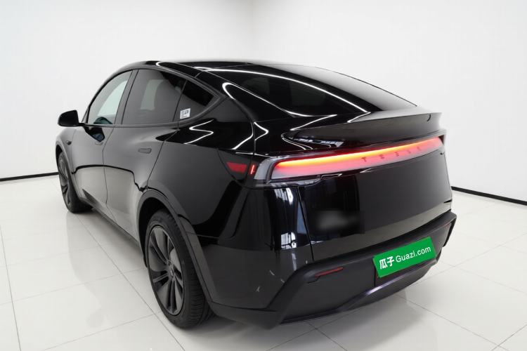 Used Tesla Model Y 2026 Rear-Drive Model
