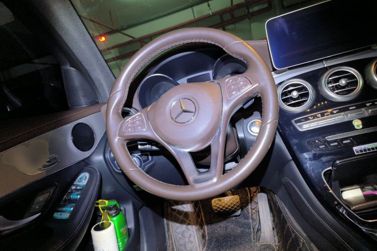 Used Mercedes-Benz GLC Coupe 2019 Facelift GLC 200 4MATIC Coupe SUV Steering Wheel