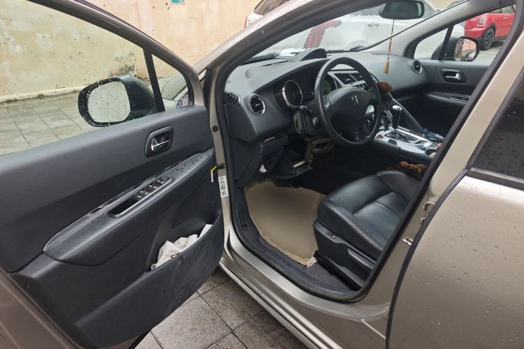 Used Peugeot 3008 2011 1.6T Luxury Model
