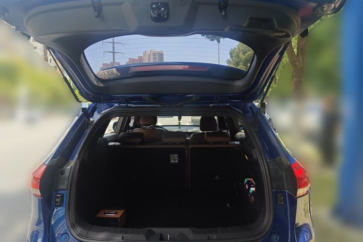 Used Haval H6 2017 Red-Label 1.5T Automatic Two-Wheel Drive Smart Edition Trunk