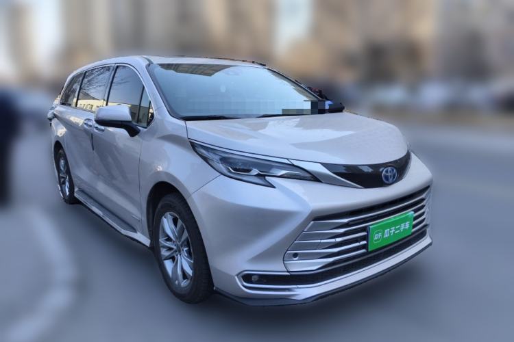 Used Toyota SIENNA 2023 2.5L Hybrid Luxury Edition

