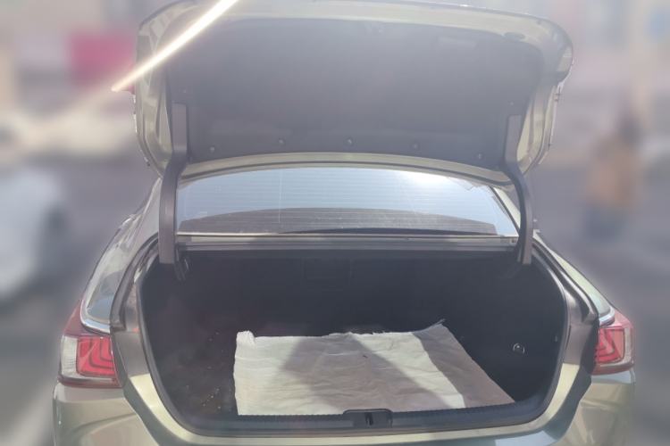 Used Lexus ES 2021 300h Deluxe Edition
