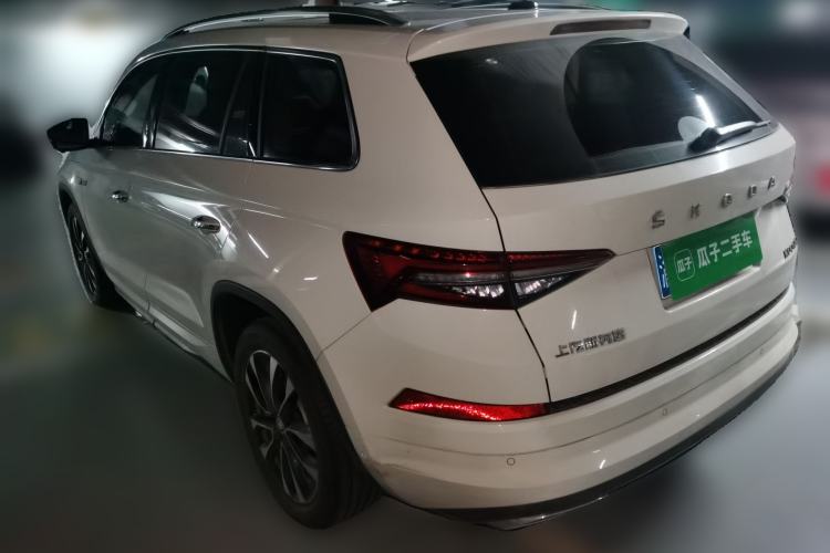 Used Skoda Kodiaq 2022 TSI330 7-Seater Two-Wheel-Drive Luxury Edition Rear Left 45 Deg