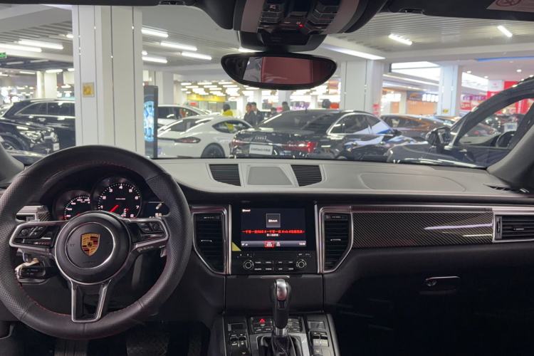 Used Porsche Macan 2017 Macan 2.0T Interior 3