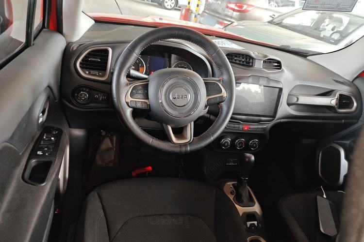 Used Jeep Renegade 2017 180T Automatic High-Energy Version