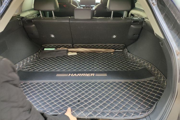 Used Toyota Harrier 2022 Dual-Engine 2.5L CVT Four-Wheel Drive Luxury Edition Trunk