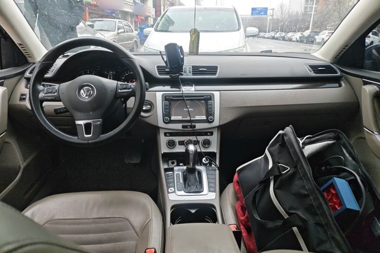 Used Volkswagen Magotan 2012 1.8TSI Prestige Model Center Console