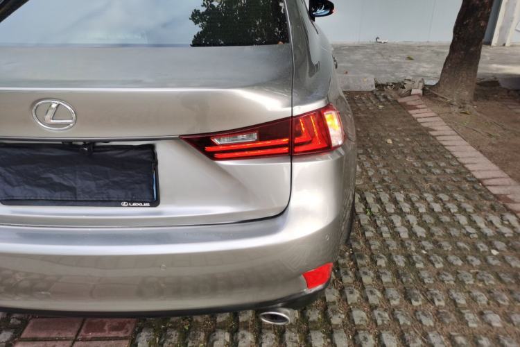 Used Lexus IS 2015 200t F SPORT