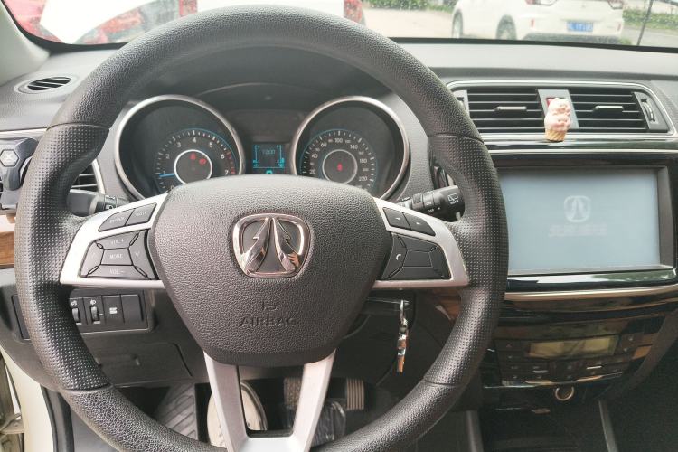 Used BAIC Weiwang S50 2016 1.5T Manual Happy Motion Superior Edition Steering Wheel