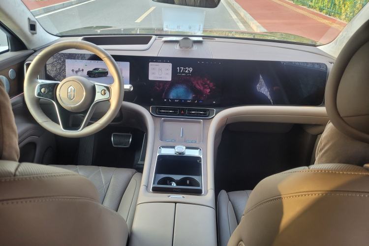 Used Hima AITO M9 2024 Range-Extended Ultra Version 52 kWh 5-Seater Model Interior 4