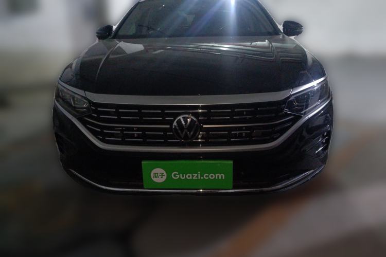 Used Volkswagen Passat 2023 Facelift 330TSI Luxury Edition
