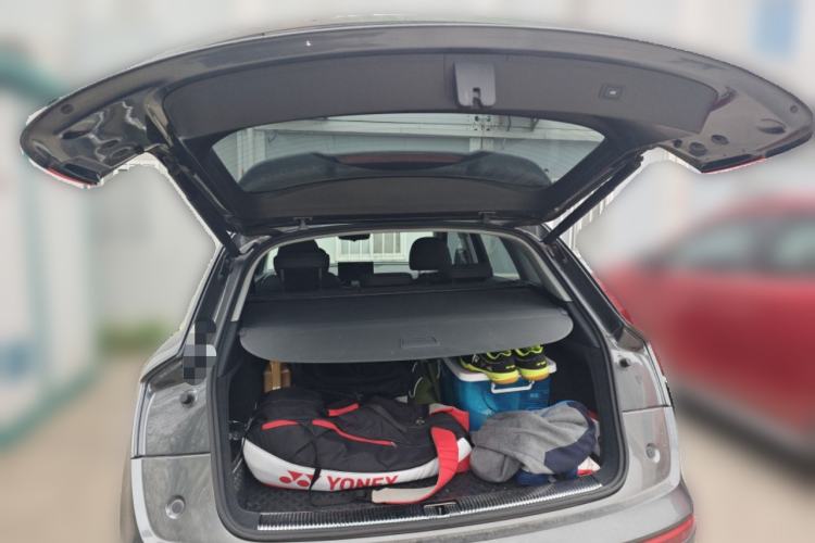 Used Audi Q5L 2022 40T Fashionable and Dynamic Model Trunk