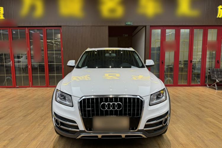 Used Audi Q5 2017 Plus 40 TFSI Comfort Model