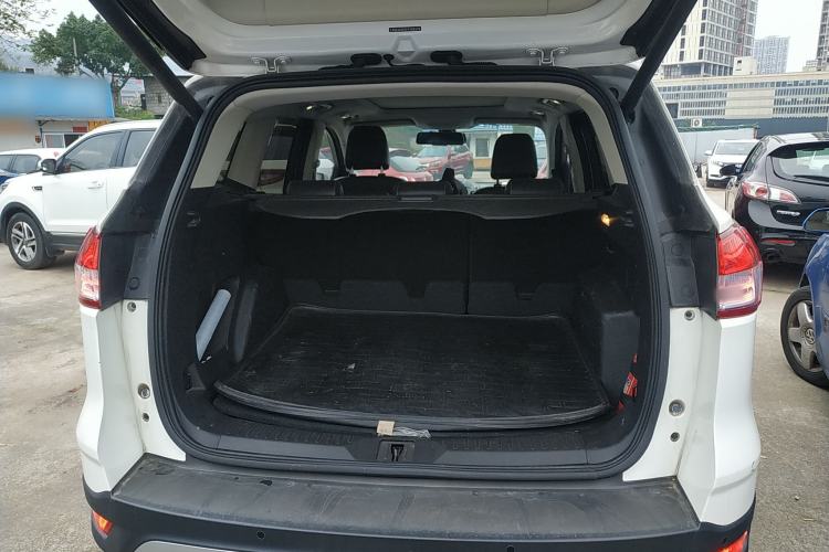 Used Ford Kuga 2015 2.0L GTDi Four-Wheel-Drive Sport Model
