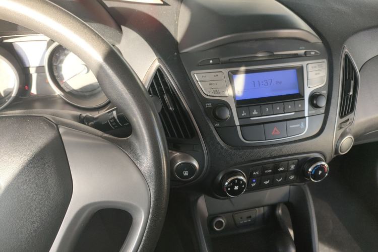 Used Hyundai ix35 2015 2.0L Automatic 2WD Comfort Edition China V Standard