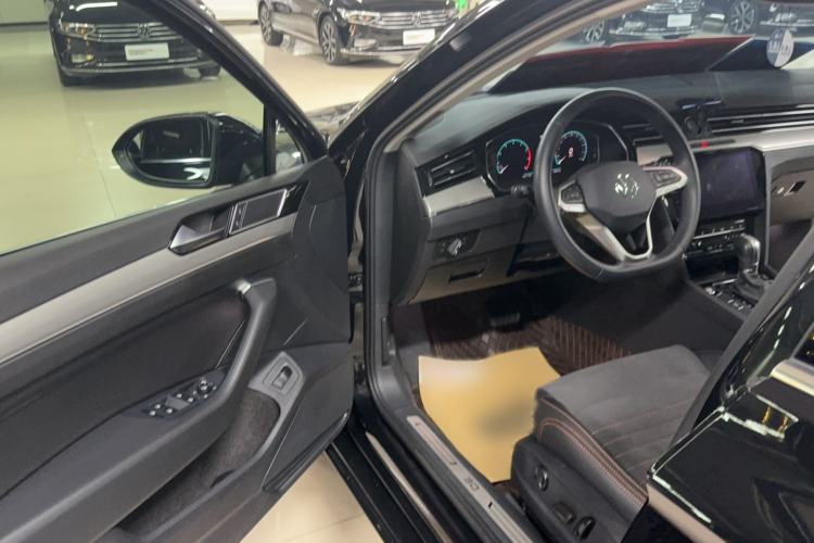 Used Volkswagen Magotan 2021 330TSI DSG 30th Anniversary Edition