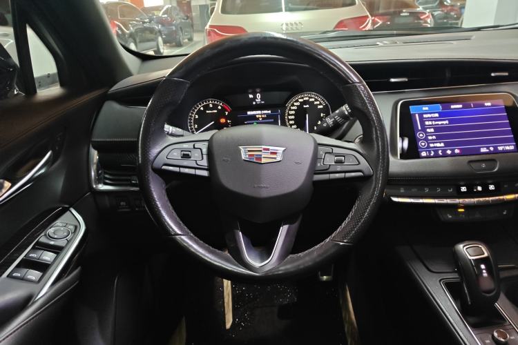 Used Cadillac XT4 2018 28T Two-Wheel Drive Luxury Sport Model
