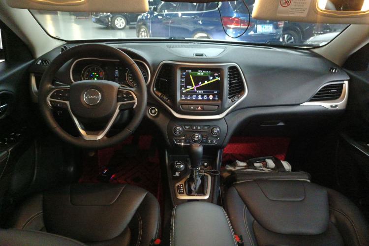 Used Jeep Cherokee 2017 2.4L Professional Smart Edition