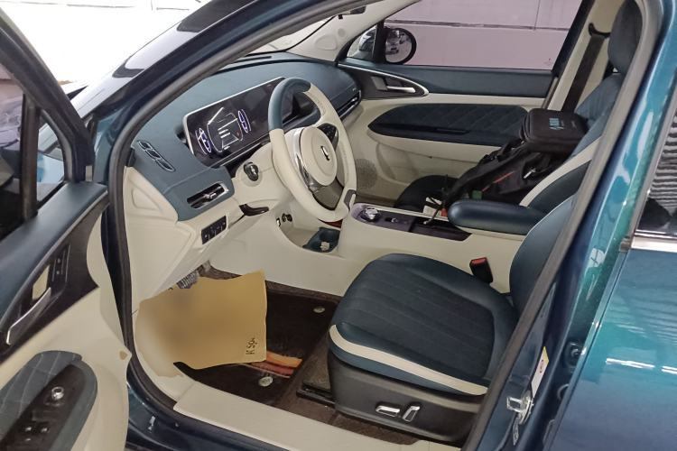 Used ORA Good Cat 2022 Morandi Edition 400km Standard Range Premium Version Lithium-Ion Battery