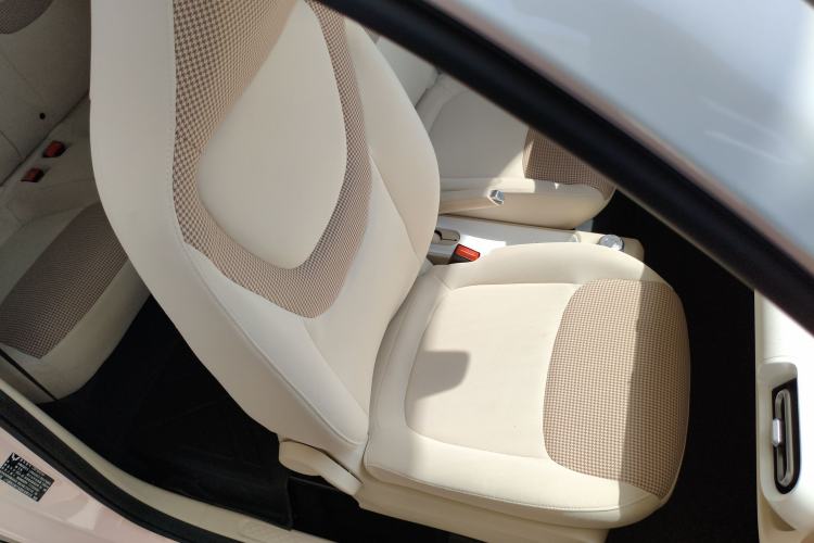 Used Wuling Hongguang MINIEV 2024 3rd Generation 215km Advanced Version
