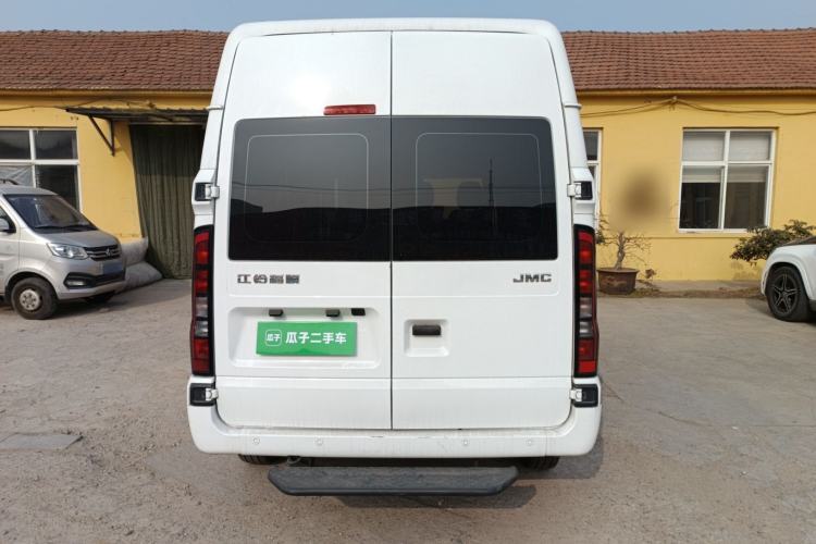 Used JMC Fushun 2022 2.0T Manual Multi-Function Passenger Vehicle Short Wheelbase Mid-Height Roof 6-Seater