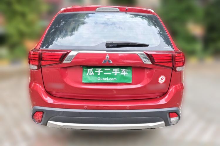 Used Mitsubishi Outlander 2016 2.4L 4x4 Luxury Edition 7-Seater