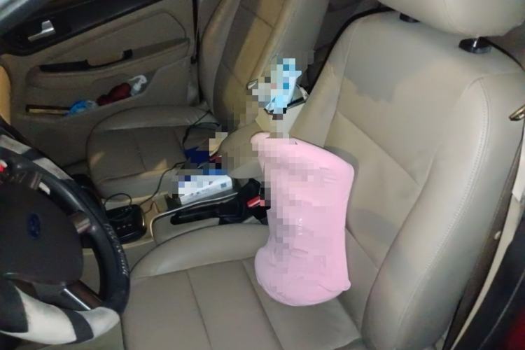 Used Ford Focus 2011 Hatchback 1.8L Automatic Fashion Edition
