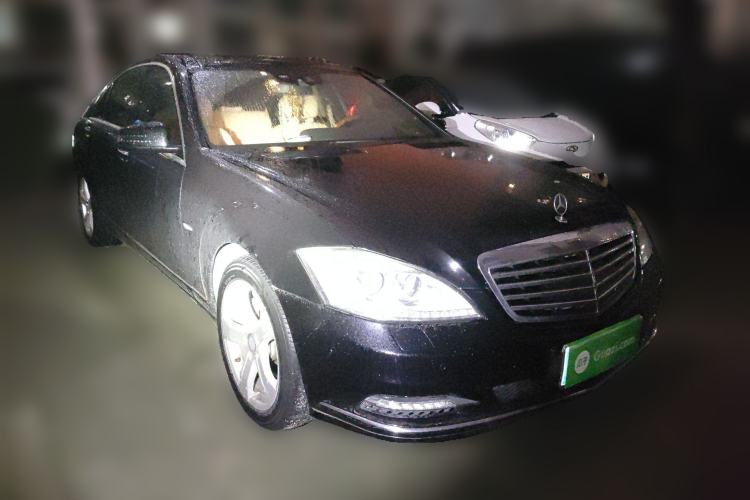 Used Mercedes-Benz S-Class 2010 S 400 L HYBRID Front Right 45 Deg