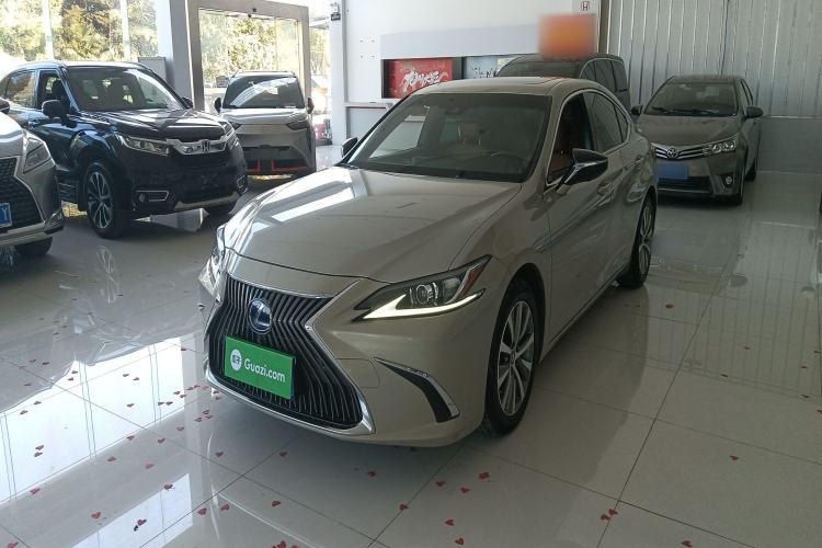 Used Lexus ES 2018 300h Premier Edition China VI Standard
