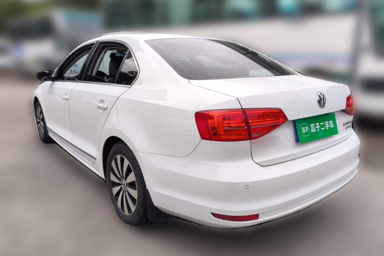 Used Volkswagen Sagitar 2015 230TSI Automatic Luxury Model
