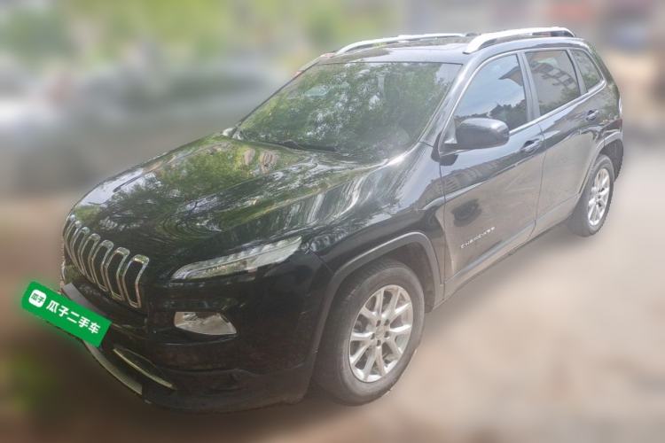 Used Jeep Cherokee 2017 2.0L Superior Edition