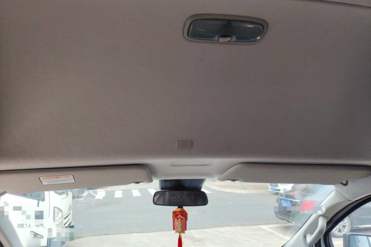 Used Ford Transit 2023 2.0T Diesel Manual Multifunction Commercial Vehicle Short Wheelbase Mid-Roof Design 5/6 Seats
