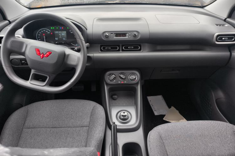 Used Wuling Hongguang New Energy 2024 All-Electric Model 300KM Practical Version