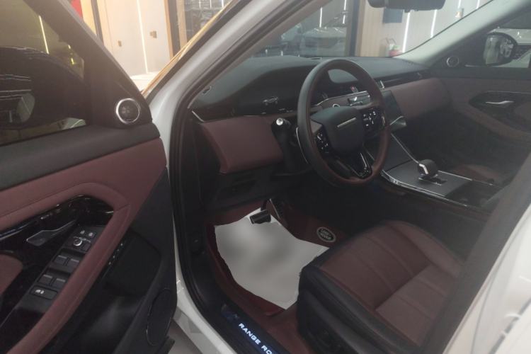 Used Land Rover Range Evoque 2024 Aurora L 249 PS Prestige Light-Chasing Edition
