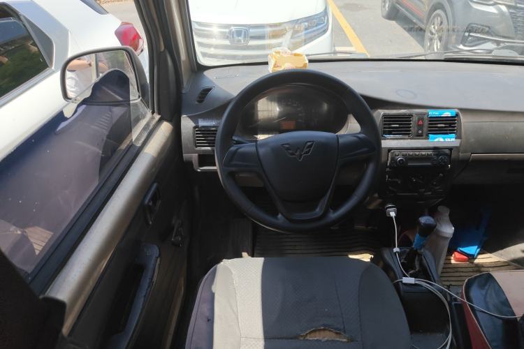 Used Wuling Rongguang 2014 1.2L S Base Model