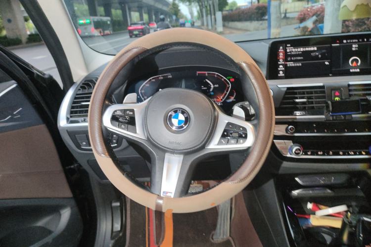 Used BMW X3 2021 xDrive28i Luxury Package Steering Wheel
